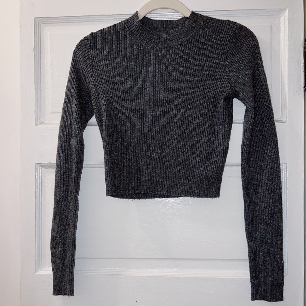 Cozy Gray Knit Mock Neck Cropped Sweater